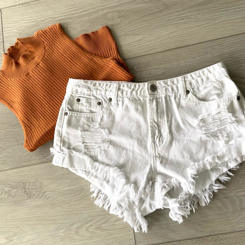 Litz White Distressed Cut Off Shorts View 6